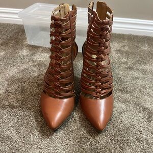 Nine West Cognac Booties Size 7.5
